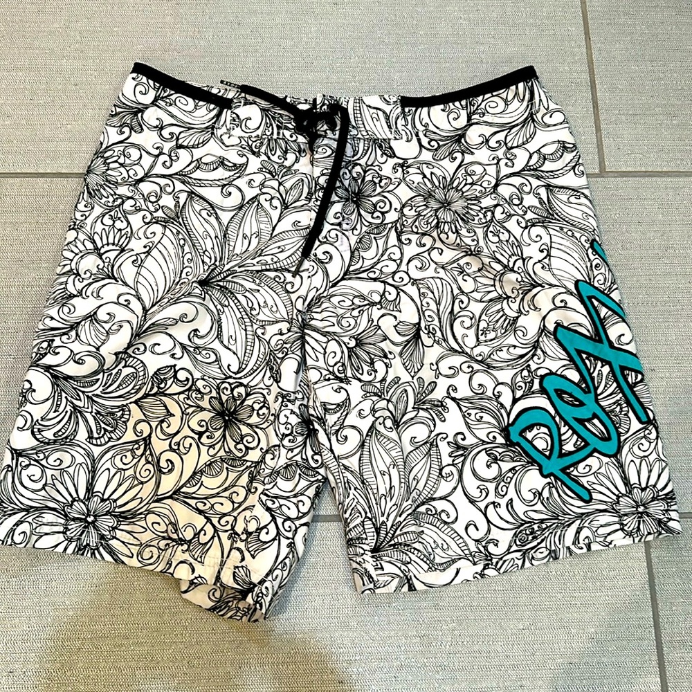 Roxy board shorts size small